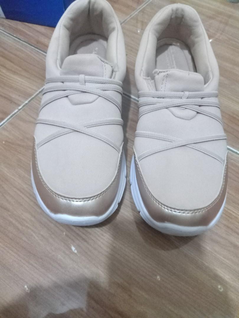 sepatu champion slip on