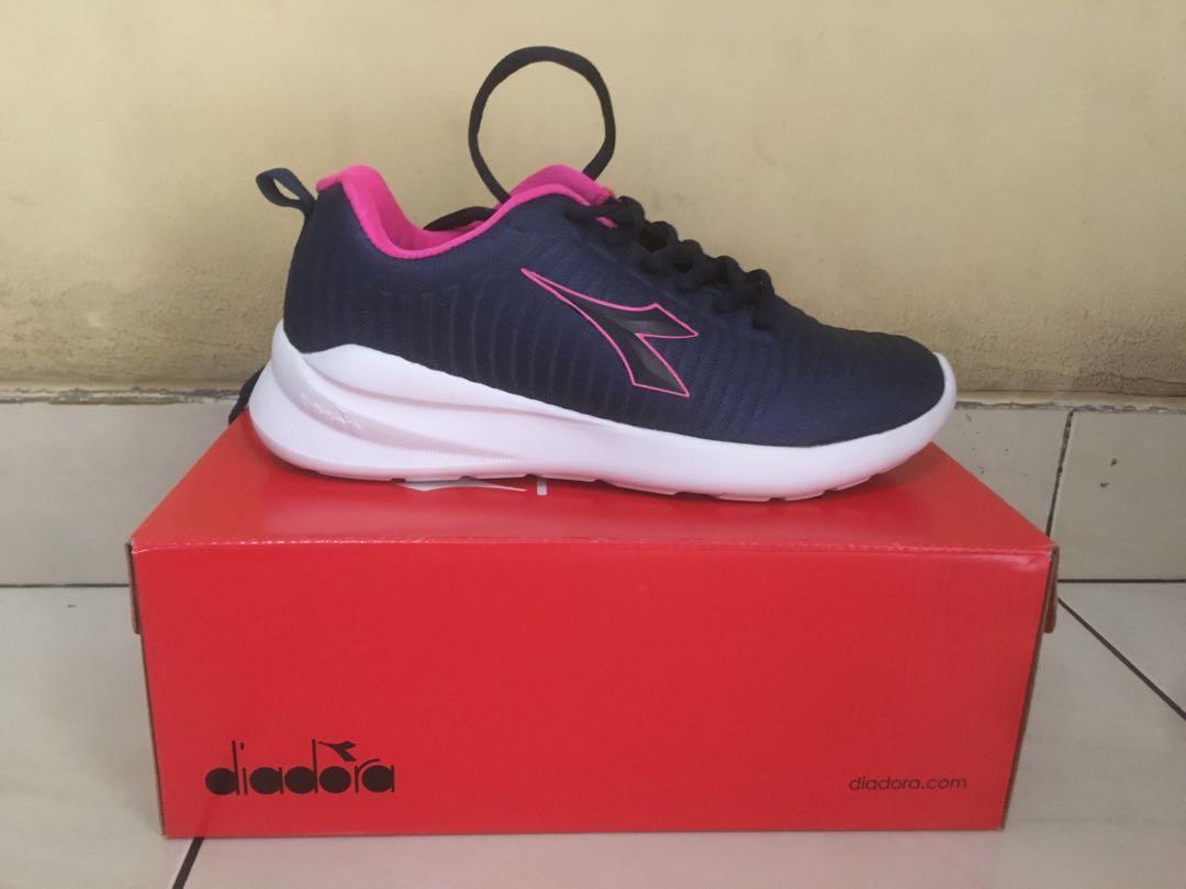 Sepatu Diadora Isnello Women Running Shoes Original Sport Station Fesyen Wanita Sepatu Di Carousell