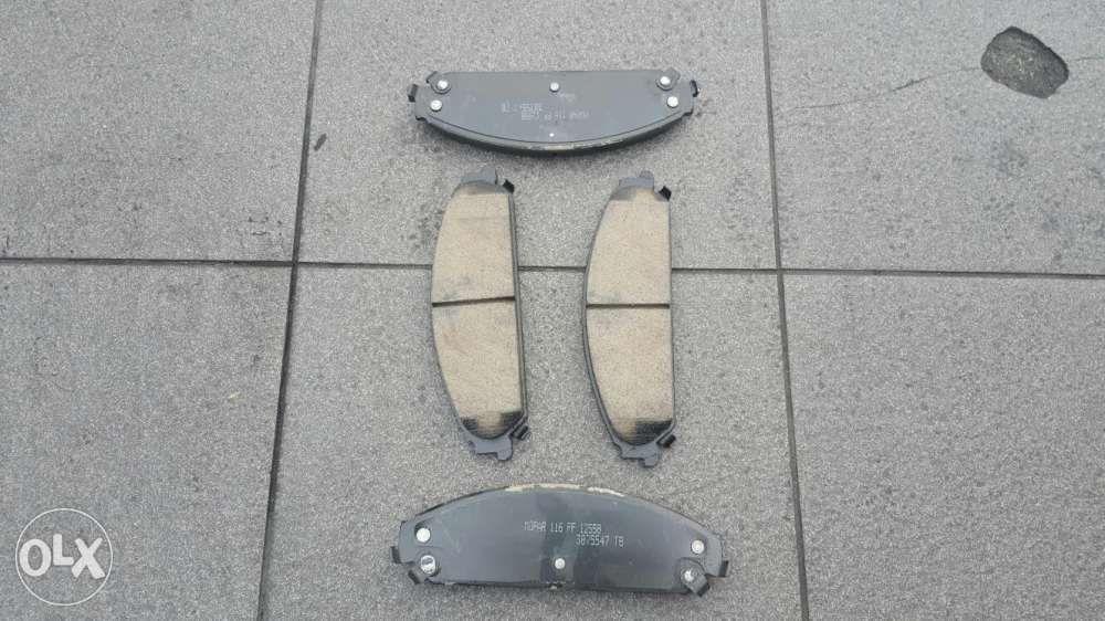 Chrysler 300c Brake Pads Front Original Bnew, Car Parts & Accessories