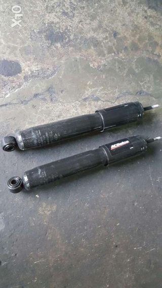 Hummer H2 Chevrolet Suburban Ford Expedition Shock Absorbers H2 H3