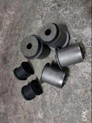 Jeep Commander Assorted Suspension Bushings Bnew