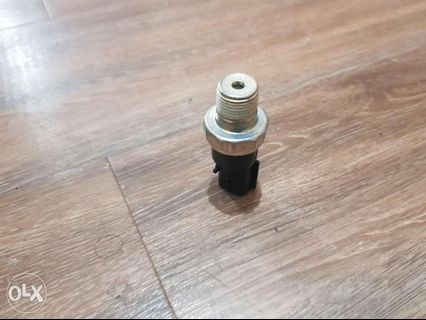 Chrysler Town and Country Jeep Dodge Oil Pressure Switch Sensor Mopar