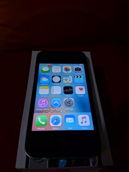 Iphone 4s factory unlocked 16gb (Category: iPhone 6 Series) located in Quezon City. Submitted by greenthumbmnl (Listing ID 238561376, Image 3). Description: For Sale: Apple Iphone 4s 16gb unit is still very presentable colors: black and white factory unlocked no icloud issue unit is from us complete accessories unit, charger, usb cable, headset (oem) and box meetup: trinoma, sm north, snr congressional, sm cherry,.