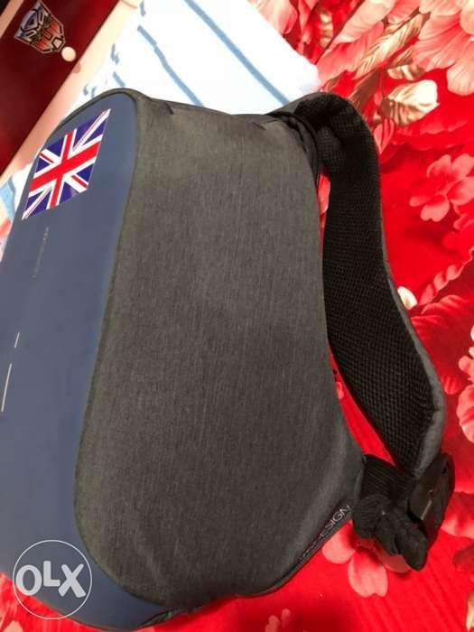 Bobby Compact Antitheft Backpack 20 Diver Blue (Category: Backpacks) located in Manila. Submitted by olxph_162636565 (Listing ID 238565254, Image 2). Description: This listing is hosted on Carousell on behalf of OLX Philippines. 2 weeks Used Hidden zipper closures & pockets Anti-Cut USB charging port Matching Shopping tote Integrated raincover Illuminating safety stripes Water repellent Weight balance Reason of selling Malaki po sa akin.