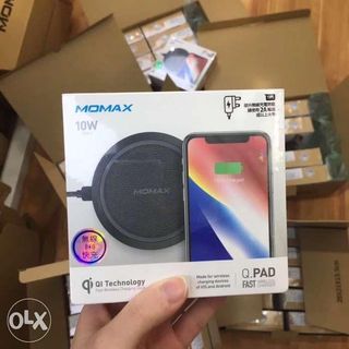 iPhone X Wireless Charger Pad Momax QI Fast Charger for Samsung Phones