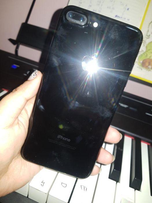 Iphone 7plus 128gb factory unlock with issue (Category: iPhone 7 Series) located in Quezon City. Submitted by jenathan (Listing ID 238575662, Image 3). Description: Used Issue Basag ung glass mismo pero di affected yung lcd working lahat sakanya very smooth padin issues lang ung basag ung glass and may mga dents. Wag na maghanap ng ibang issue kasi un lng issue. Benta ko na.. offer kayo.. Package unit and 5cases.