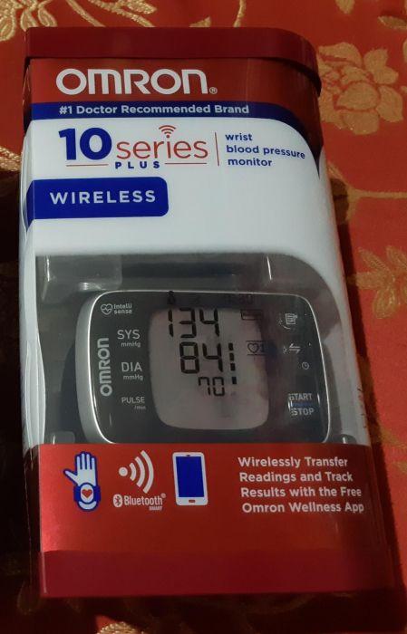 Omron 10 Series BP653 - Blood pressure monitor - cordless