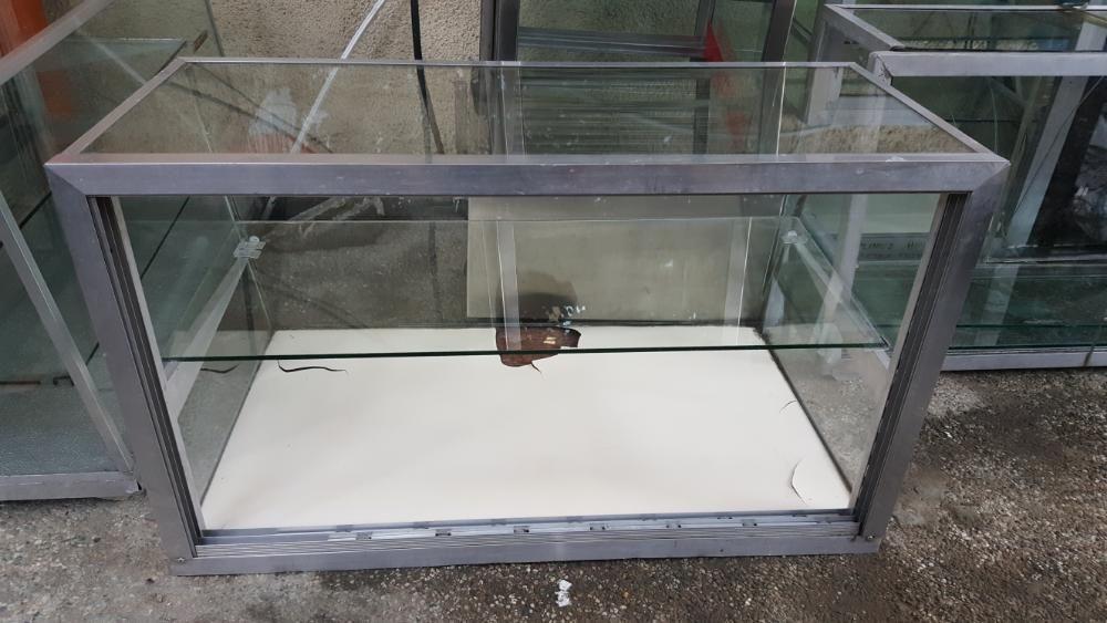 Aluminum Display Glass Stante Stand For Sale, Furniture & Home