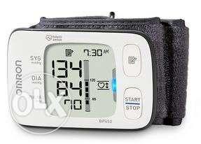 OMRON 7 Series Ultra Silent Wrist Blood Pressure BP Monitor ZQ9H