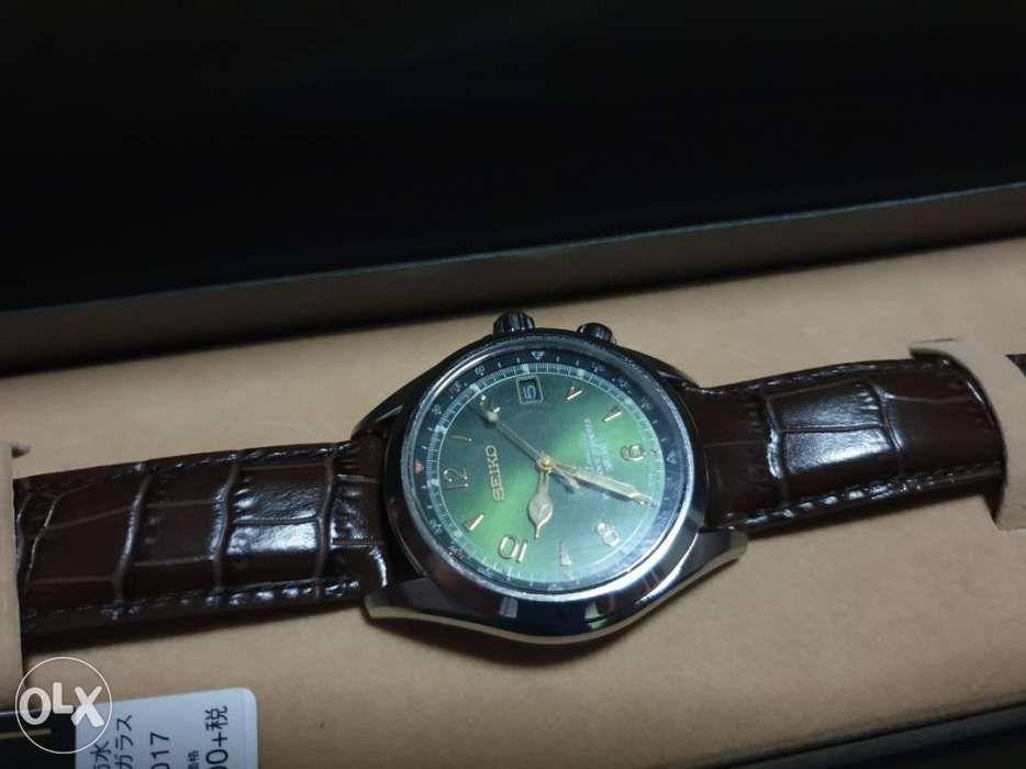 Seiko Green Alpinist discontinued with Miltat Jubilee Bracelet