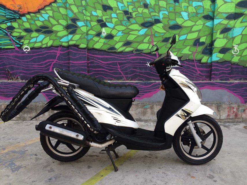 Rusi Scooter 125cc (Category: Motorbikes for Sale) located in San Fernando. Submitted by deleted_xg5KHPm2Svia1Q1YLn0bUR (Listing ID 238604937, Image 3). Description: This listing is hosted on Carousell on behalf of OLX Philippines. FOR SALE Rusi Scooter 125cc 2013 year Complete documents Registered till March 2020 Comes with surf racks (can be removed, adjustable). Contact: 09081377950.