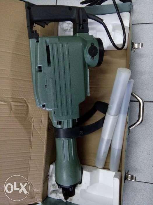 hitachi demolition breaker jack chipping hammer jackhammer ph65A, Commercial & Industrial
