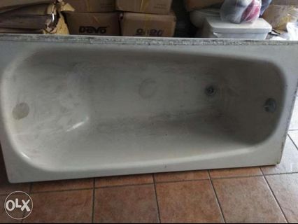 Bath Tub for sale