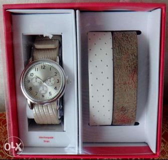 Xhilaration Watch (by Target) Womens Interchangeable Strap Watch 27903XT NewUSA