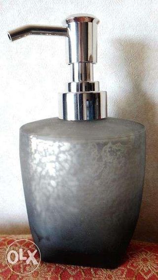 Target Home Liquid Soap Pump Dispenser Bottle Green Exterior NewUSA