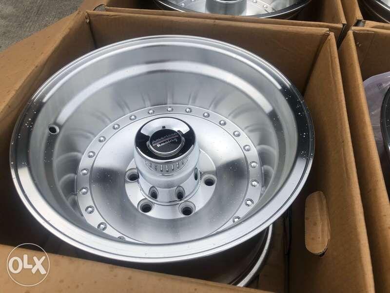 15x10 American Racing Outlaw Orig 6Holes pcd 139 Bnew polish, Car Parts