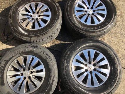 16" Nissan Stock mags 6Holes pcd 114 wid 255 70 R16 used manipis tires