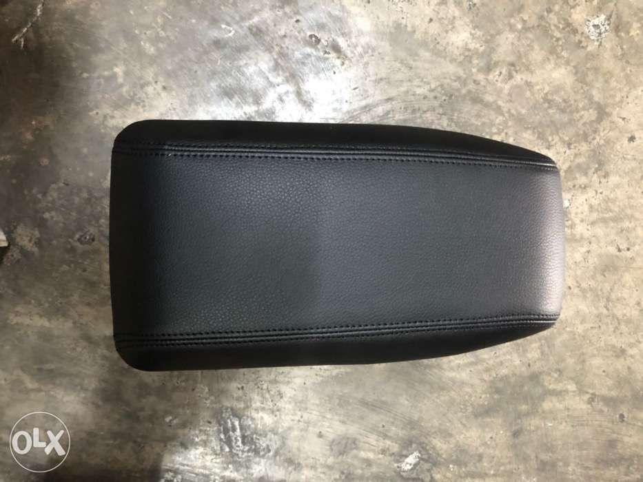Honda BRV Mobilio Central ArmRest Console Box Arm Rest, Car Parts