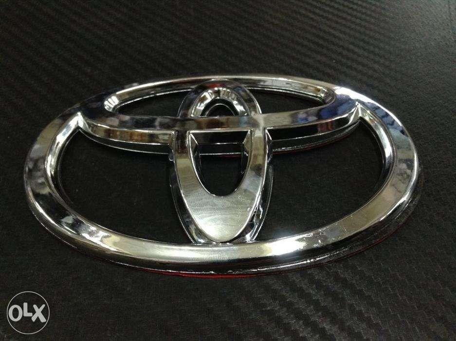 Logo Emblem " Fortuner " Fits Toyota Fortuner 2005 2011 