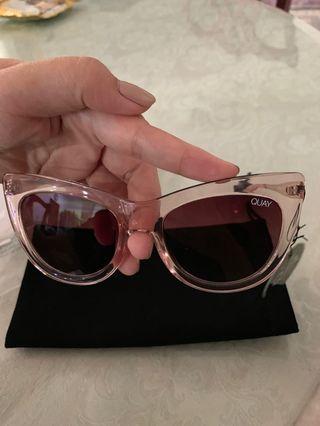 quay steal a kiss sunglasses new - pink