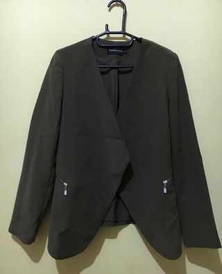 (Kategori: ) berada di . Dikirim oleh yullsgoodpreloved (ID iklan 238729902, Gambar 1). Deskripsi: .