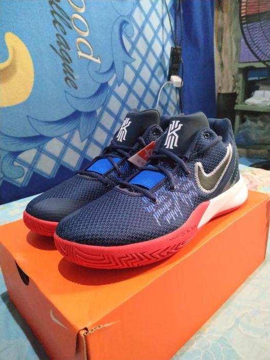 Nike Kyrie Flytrap 2 EP (Category: Sneakers) located in Pasig City. Submitted by mark.gonzales (Listing ID 238738744, Image 2). Description: This listing is hosted on Carousell on behalf of OLX Philippines. Selling Brandnew Nike Kyrie Flytrap 2 EP Item: *Nike Kyrie Flytrap 2 EP(Obsidian/Black-University Red, Size) Sizes: 9, 10 US Price: 3300 each READ FIRST. Additional inquiries will be answer kung wala sa post yung details. BRANDNEW, ORIGINAL an