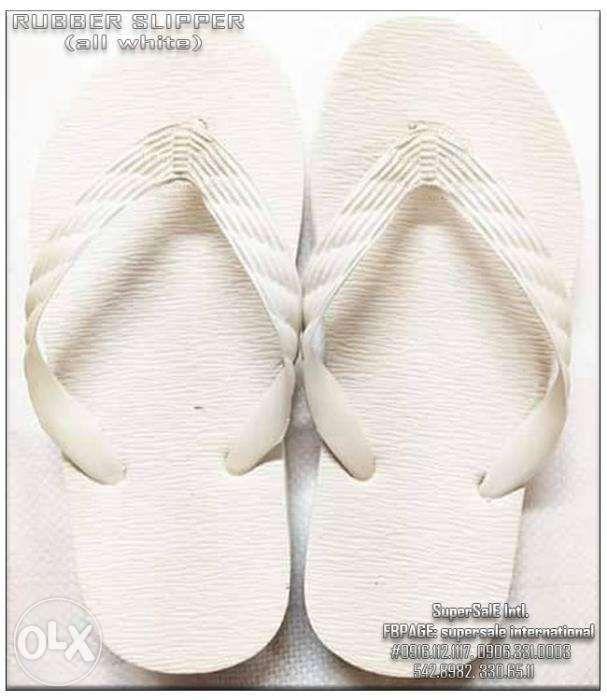 white rubber slippers
