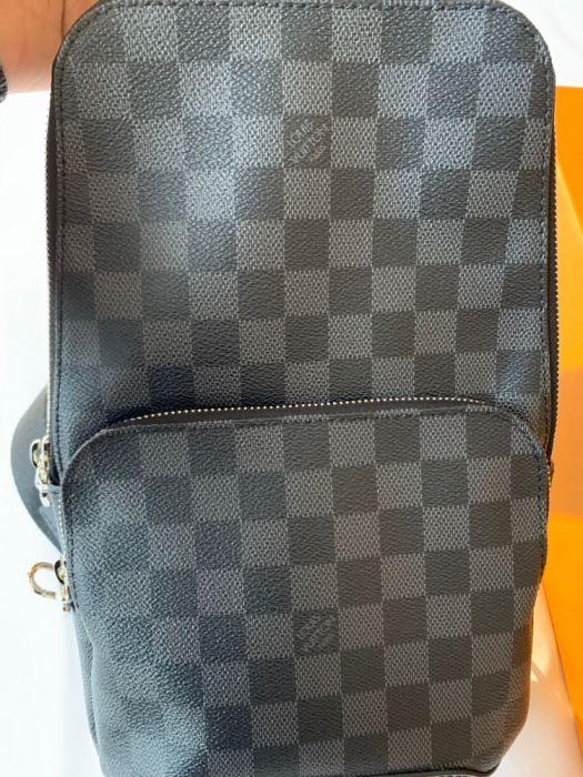 Louis Vuitton 2019 Damier Infini 'Onyx Silver' Avenue Sling Bag