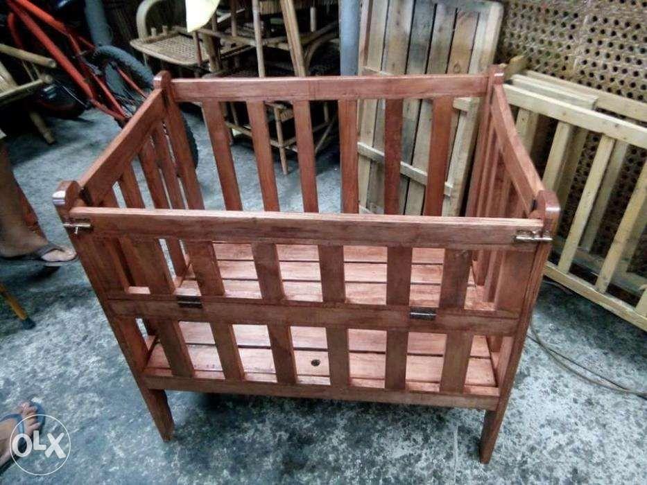 Drop Side Wooden Baby Crib with COMFORTER SET, Babies & Kids, Infant