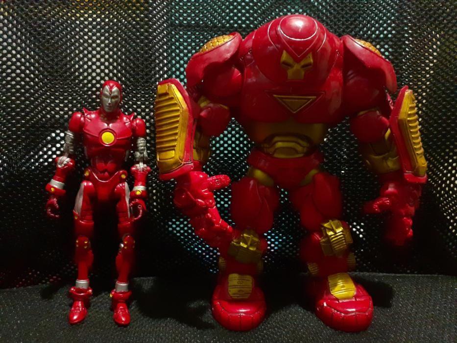 Marvel Legends Hulkbuster with free Iron Lad, Hobbies & Toys