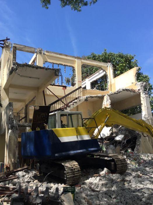 structural design (Category: Construction & Building Materials) located in Makati City. Submitted by rizir (Listing ID 238754336, Image 2). Description: Building design and construction. Plan and specification..