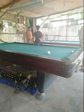 Puyat Sports billiard table