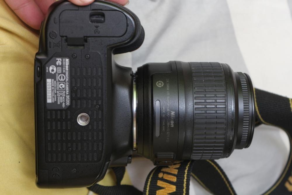 nikon d5200 dslr camera flip screen, Photography, Video Cameras on