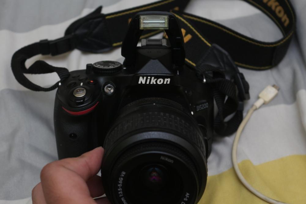 nikon d5200 dslr camera flip screen, Photography, Video Cameras on