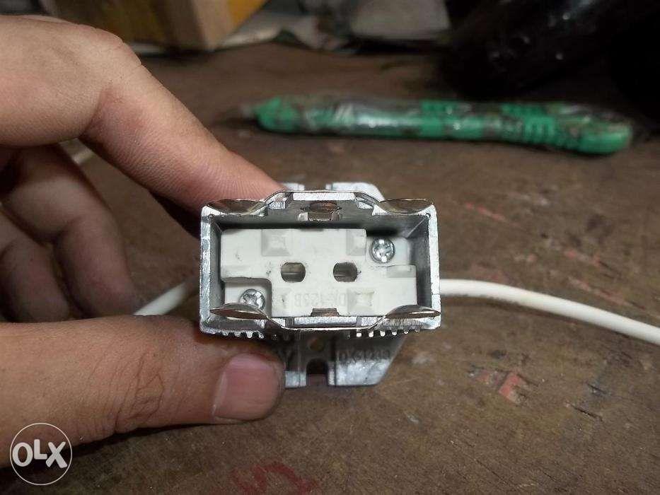 GX9.5 GY16 Lamp Holder Bulb Socket Receptacle for Halogen Searchlight