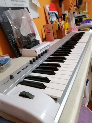 ESG KeyControl 61 XT MIDI Keyboard