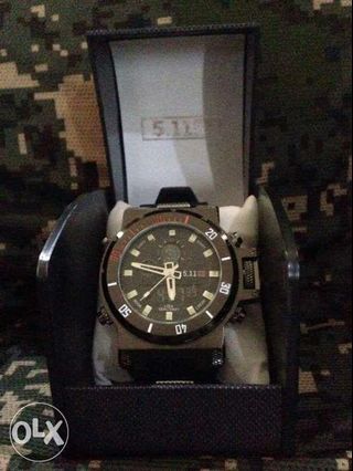 5.11 tactical watch 1607 hotsell