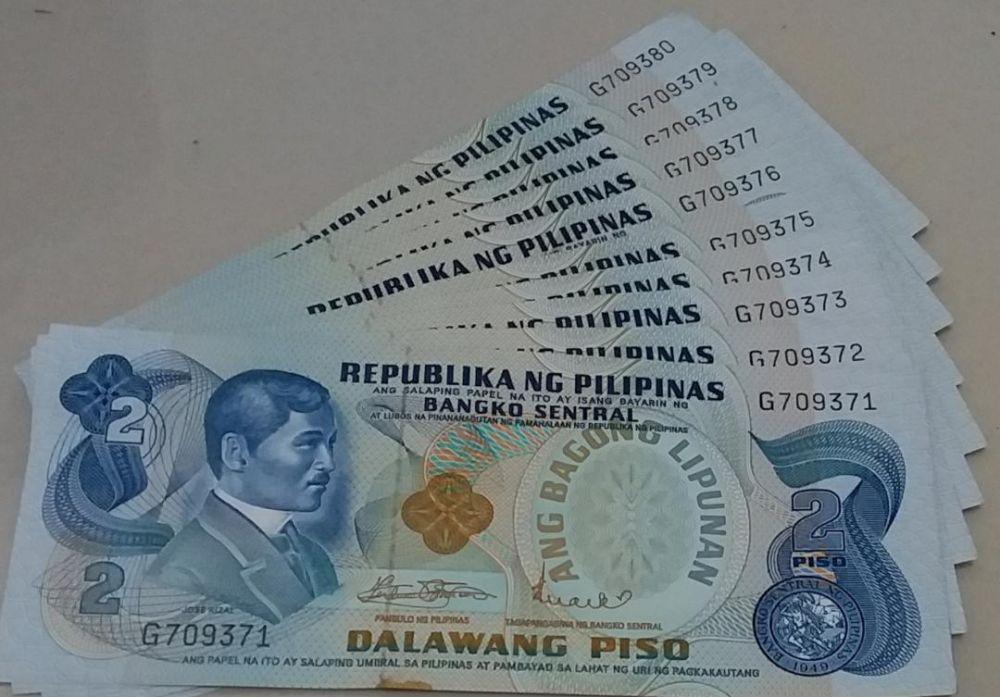 Old Philippine money paper Bills, Hobbies & Toys, Memorabilia