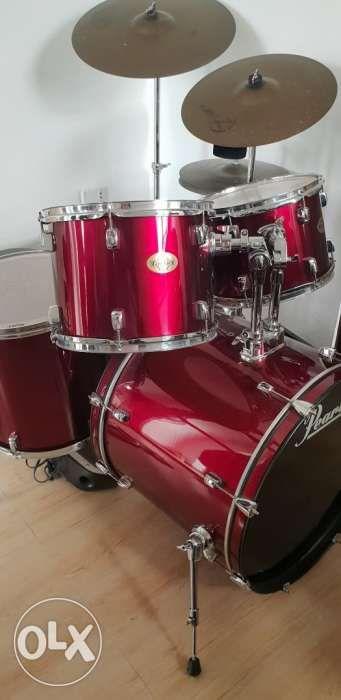 schade draadloos Stevenson Pearl Target Drum Set RUSH SALE, Hobbies & Toys, Music & Media, Musical  Instruments on Carousell