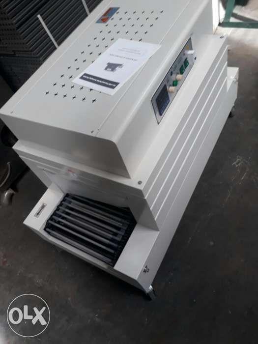 Thermal Shrink Packaging Machine or Shrink Tunnel Machine (Category: E-Readers) located in Malabon City. Submitted by bunasonny (Listing ID 238816609, Image 3). Description: Model: BS-450 Power: 9Kw/220V/50~60Hz Conveyor speed: 0-10m/min Tunnel size: 830x450x250mm Conveyor loading:10Kg Machine size: 1200x650x1300(mm) Also available: BS-400 Php33,000 Free delivery in Metro Manila area.. One year service warranty.. Call..O9I7 86I 3472 look for me S