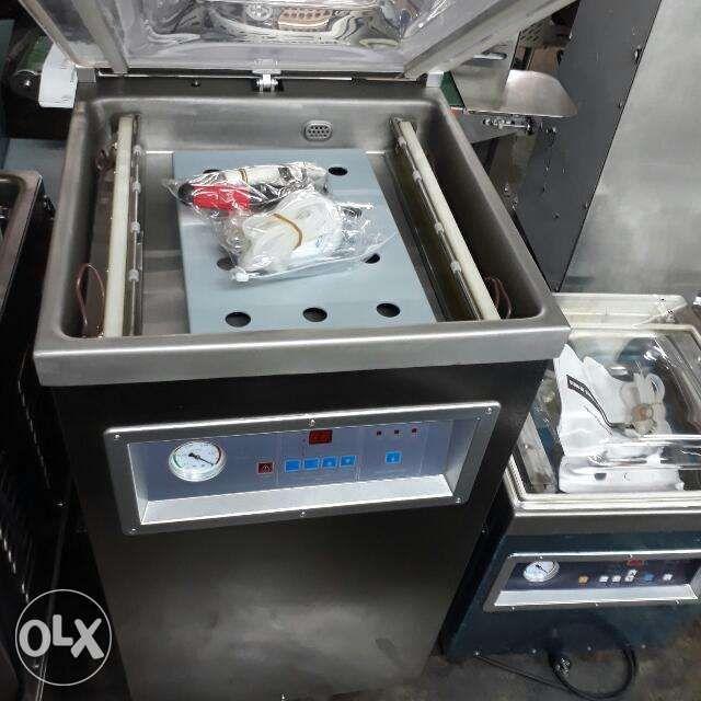 Vacuum Sealer Machine (Category: Coffee Machines & Makers) located in Malabon City. Submitted by bunasonny (Listing ID 238816688, Image 2). Description: Model: DZ400-2E Power: 1.5Kw/220V/60Hz Workroom size: 420x440x80mm Sealing length: 400x10mm Sealing speed: 1-4times/minute Machine size: 660x600x1050 Machine weight: 105kgs. Also available: DZ300A portable vacuum- P3,000 DZ260A3- P20,000 DZ260PD- P25,000 DZ300-2D - P30,000 DZ4002E - P40,000 singl