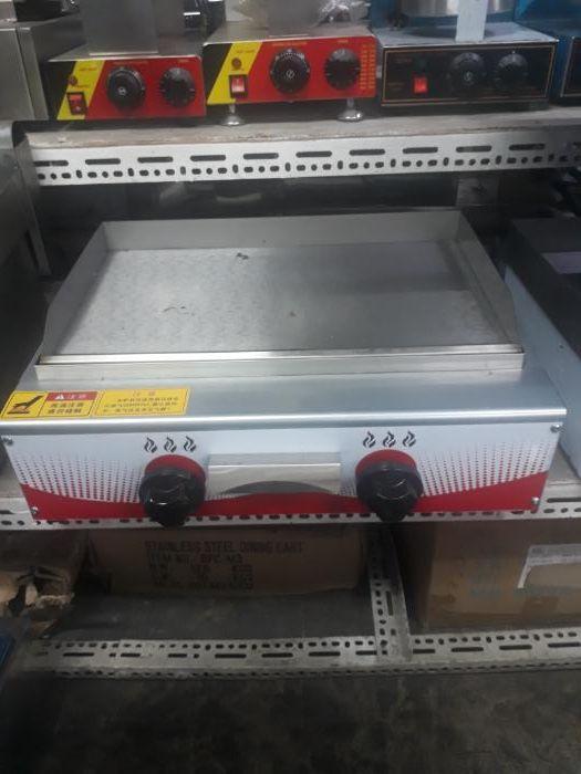 Electric Griddle (Category: Cookware & Accessories) located in Malabon City. Submitted by bunasonny (Listing ID 238816710, Image 3). Description: Model: EG-818 Voltage: 220V/60Hz Power: 2.9kw Machine size: LxWxH: 540x410x210mm Weight: 16kg Also available: Gas griddle Electric Fryer Gas Fryer Free delivery witn in metro manila For inquiry: O9I7..86I...3472 You can click also any of tne available buttons on this page.
