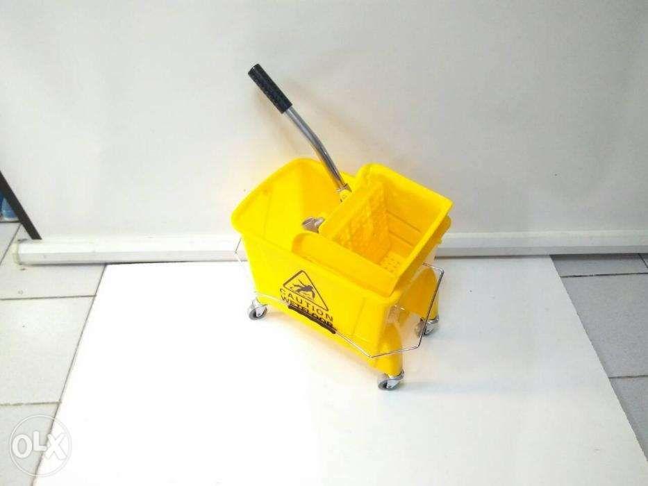 20 Liters Commercial Bucket Mop Squeezer, Furniture & Home Living, Home