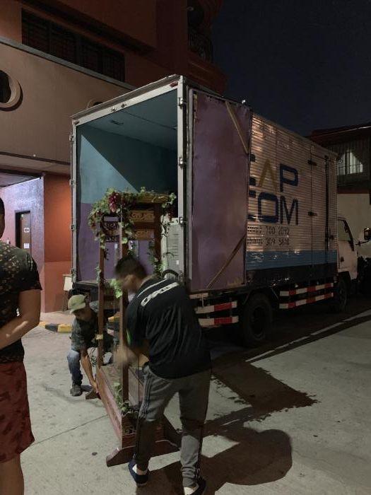 6 wheeler closed van truck for rent hire rental lipat bahay movers