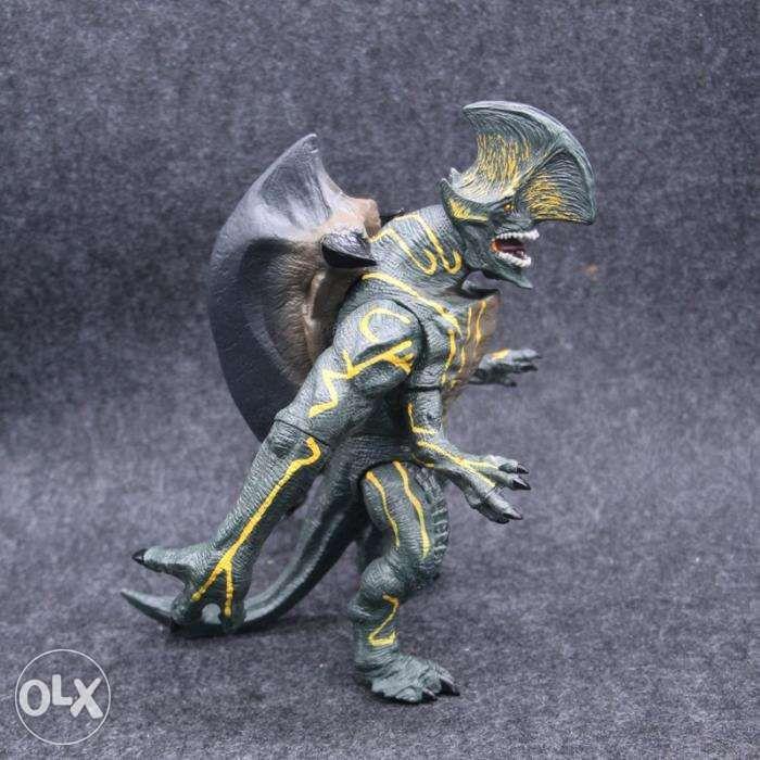 Pacific Rim Uprising Kaiju Knifehead Axehead Godzilla Monster Figure