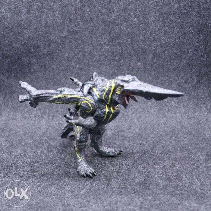 Pacific Rim Uprising Kaiju Knifehead Axehead Godzilla Monster Figure