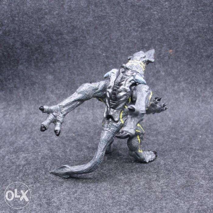 Pacific Rim Uprising Kaiju Knifehead Axehead Godzilla Monster Figure