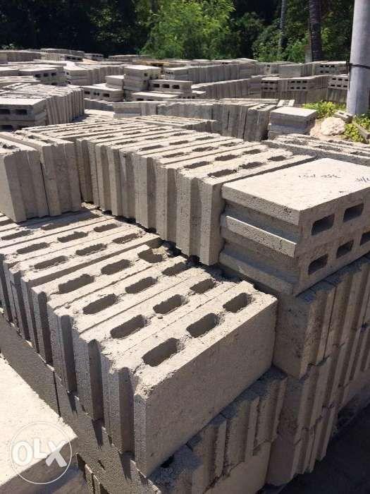 hydraulic-pressed-concrete-hollow-blocks-construction-industrial-construction-building