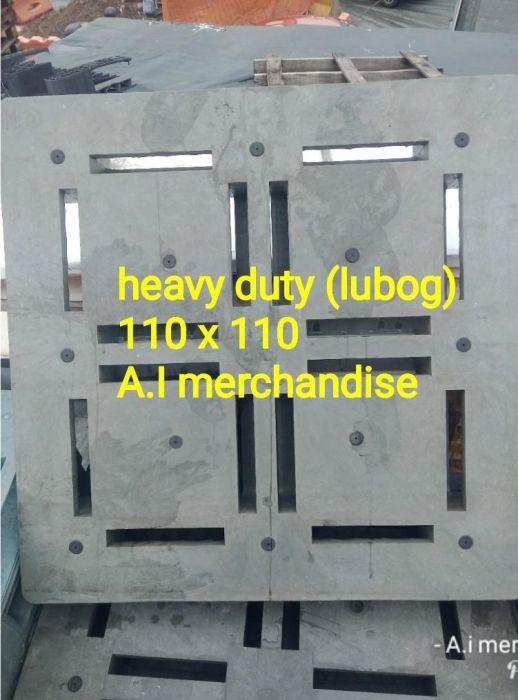 Pallet or Paleta (Category: Construction & Building Materials) located in Quezon City. Submitted by Dr.Pallet (Listing ID 238863854, Image 2). Description: For sale plastic pallet heavy duty Light duty for warehouse storage and export needs call or txt for faster transaction...