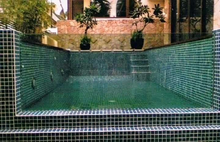 Swimming Pool and Jacuzzi Contractor Maintenance Plumbing Services